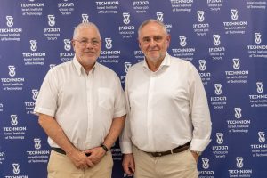 Anières Preparatory Program founder Robert Singer (right) with Technion President Prof. Uri Sivan